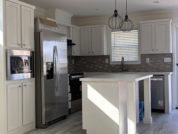 4th image of 681 Plumgrove Rd #C091