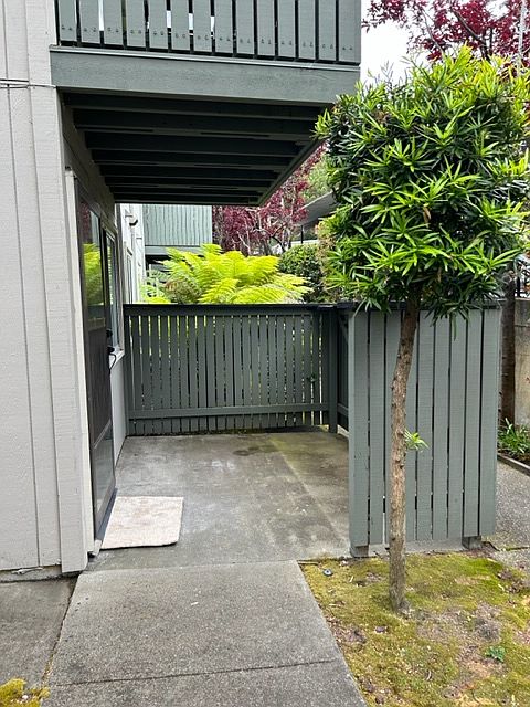 1st image of 403 Piccadilly Pl APT 17