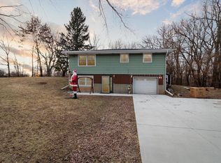 929 Mesa Dr, Oregon, WI 53575