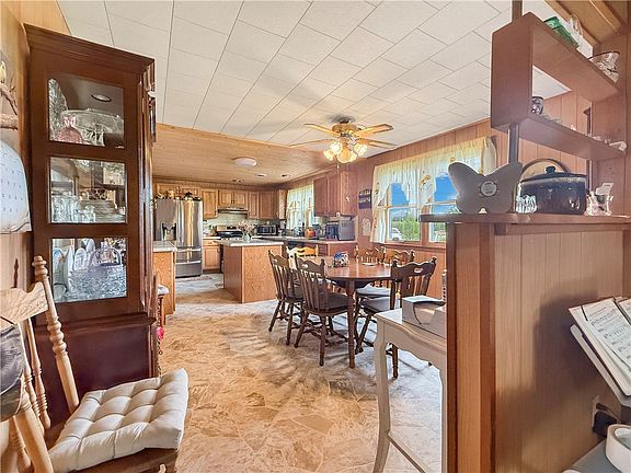 5th image of 10355 N 450th St