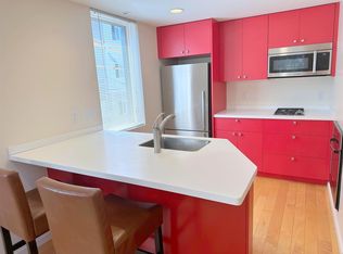 40 Warren St #2, Cambridge, MA 02141