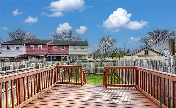 8 King Richard Ct #8 — Photo 13