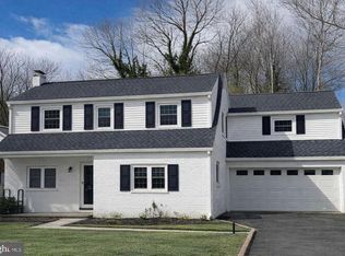 405 Hillcrest Rd, York, PA 17403