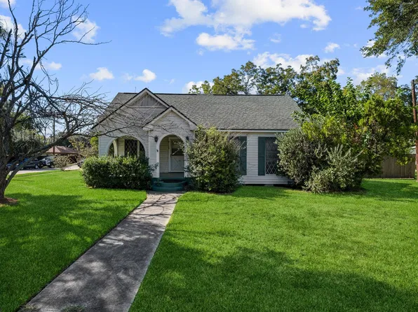 401 N Pruett St, Baytown, TX 77520