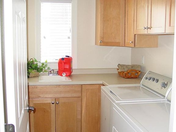 2nd image of 2549 Sand Hills Ave