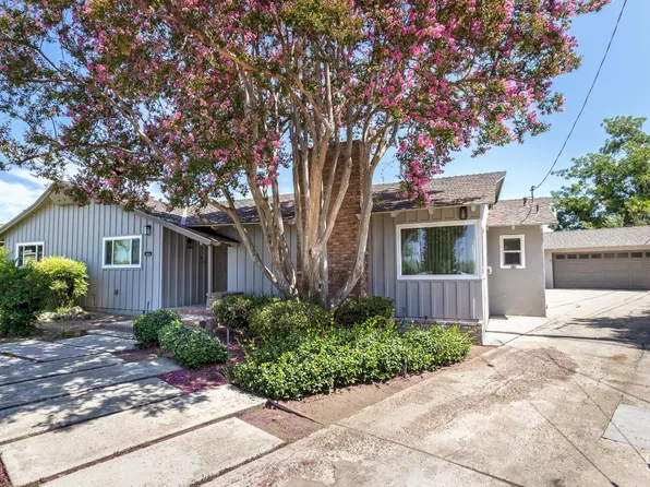 1830 Chevy Chase Way, Bakersfield, CA 93306