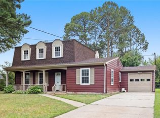 517 Quarterfield Rd, Newport News, VA 23602