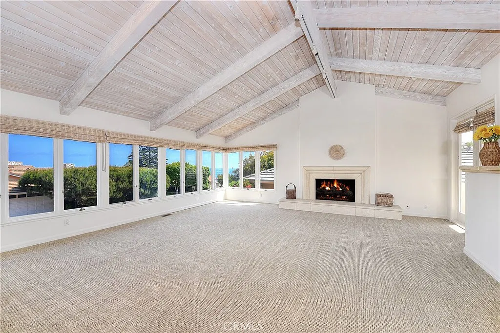 4 bed, 2.5 bath, 2929 sqft, $18,750 — Photo 3