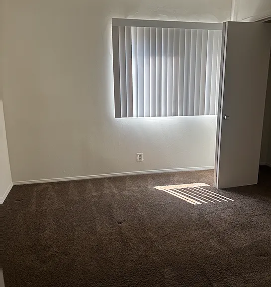 11004 Blix St #1F — Photo 6