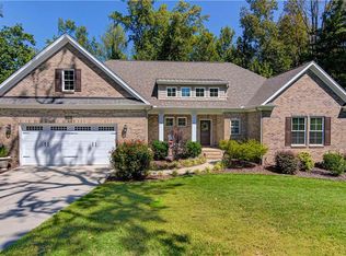 1706 Country Club Dr, High Point, NC 27262