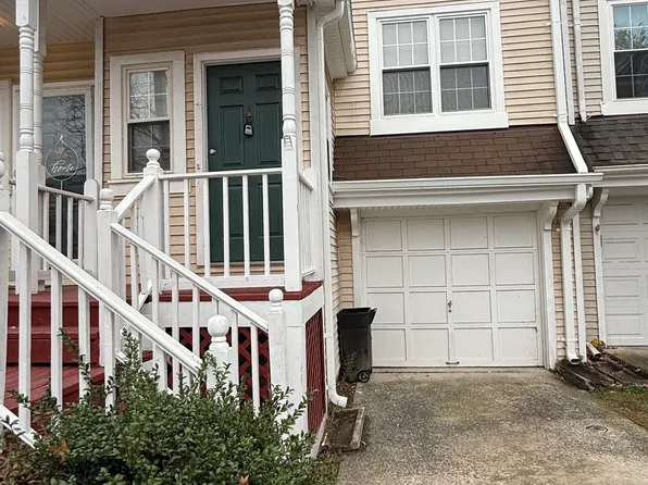 18715 Martins Landing Dr, Germantown, MD 20874