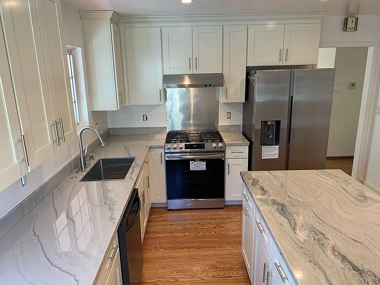 636 Madison Ave — Photo 2