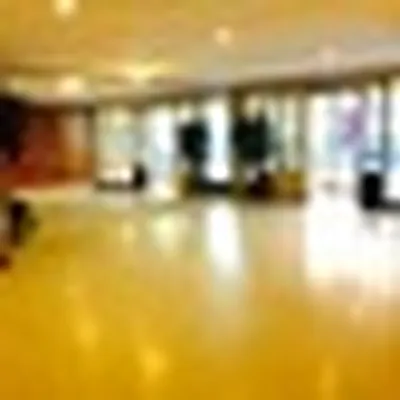 Rented by Frank Valvo Real Estate | media 9