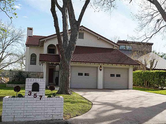 2nd image of 357 Meadowlakes Dr