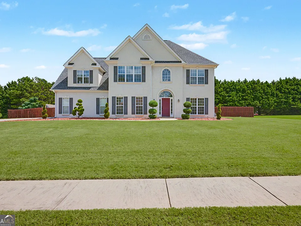 305 Sunderland Cir