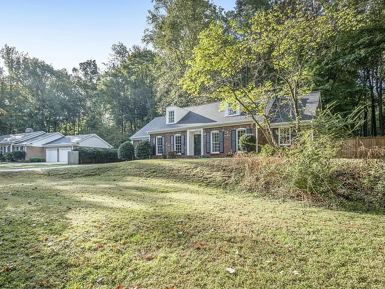 701 McNabb Ct — Photo 33