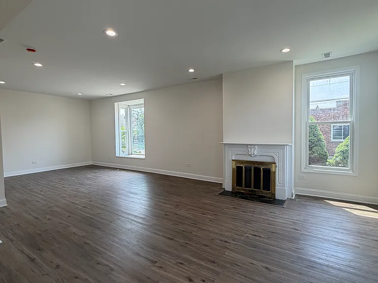 260 W Lincoln Hwy — Photo 25