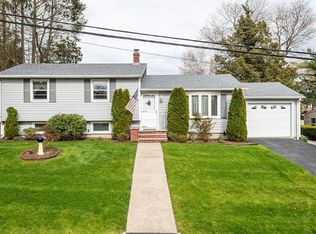 33 Priscilla Dr, Cranston, RI 02921