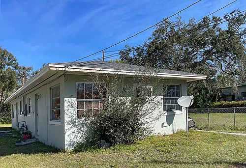 810 1/2 Palm Bluff St #B Photo 1