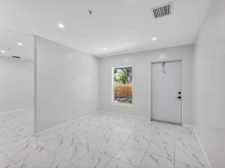 3255 Avenue J #2 — Photo 5