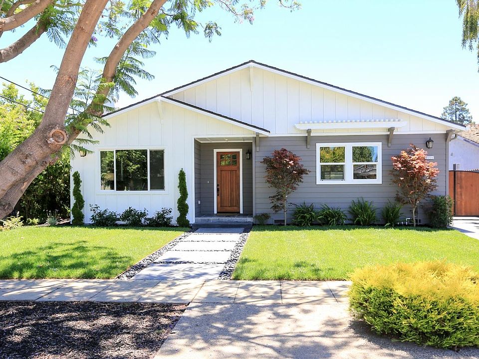 1st image of 1554 Edgewood Way