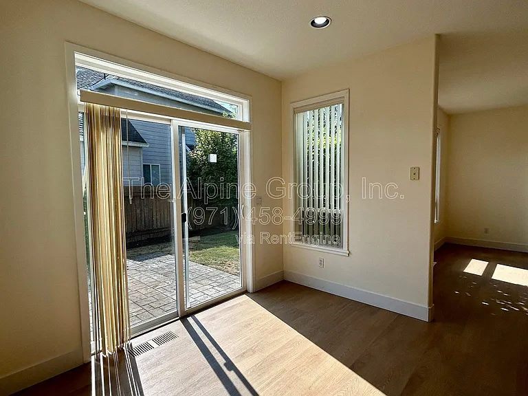 351 NW Kotrik Pl — Photo 18