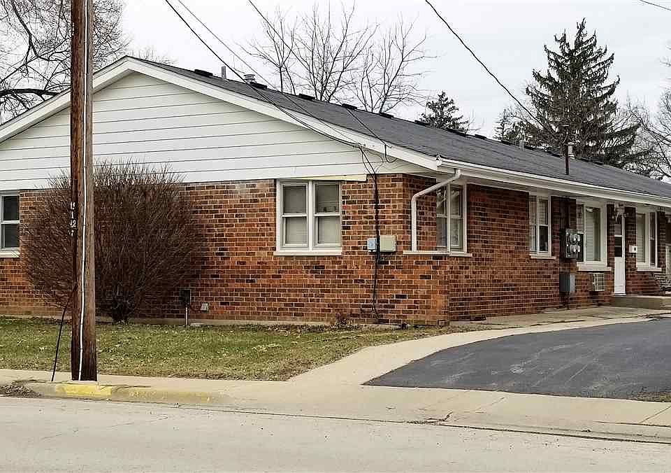 2nd image of 240 River Ln