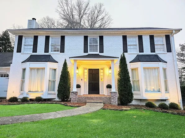 4256 Wayfield Dr, Peachtree Corners, GA 30092