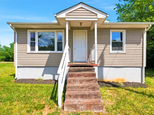 4601 Shula Dr, Hurt, VA 24563