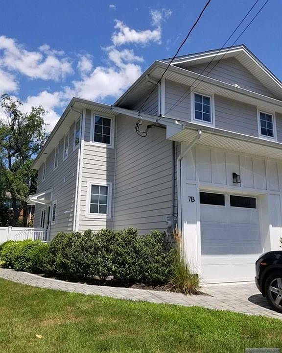 1st image of 7 Lindley Ave #B