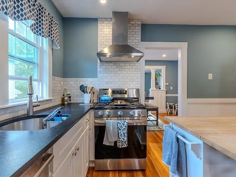135 Russett Rd #2 — Photo 10