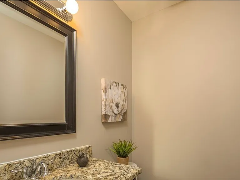 515 Brent Rd — Photo 9