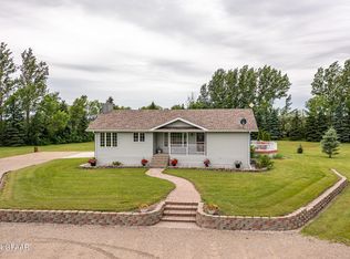 971 16th St NE, Thompson, ND 58278