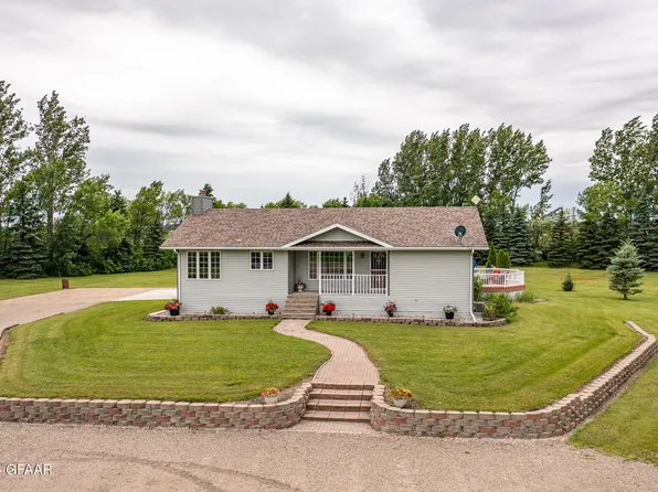 971 16th St NE, Thompson, ND 58278