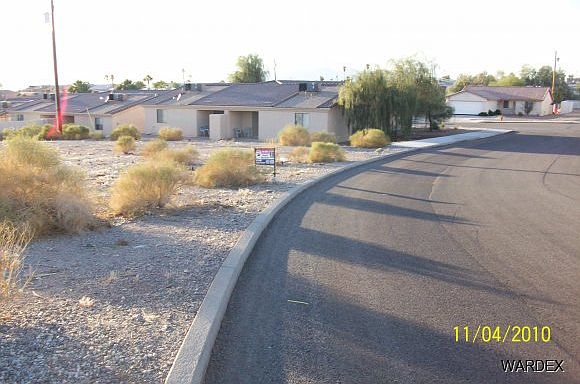 2nd image of 3048 Shoshone Dr