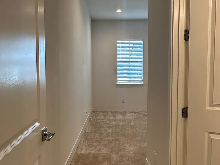 2918 Turner Ave — Photo 14