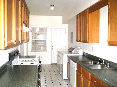 4th image of 1221 F Street # 4 Fl 2nd