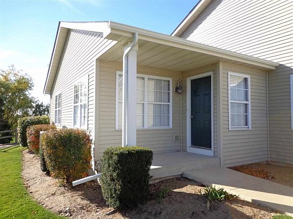 2nd image of 487 Prairie Knoll Dr
