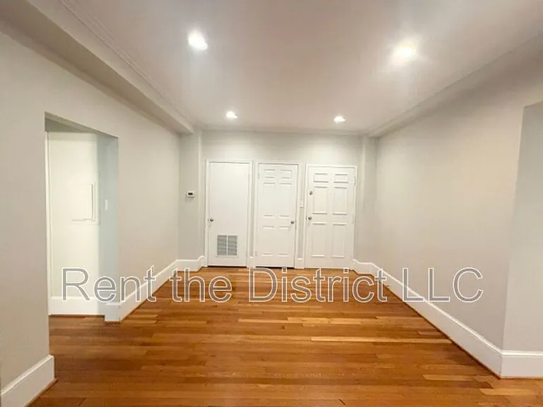 1511 22nd St NW #33 — Photo 3