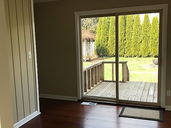 Den or potential 5th bedroom