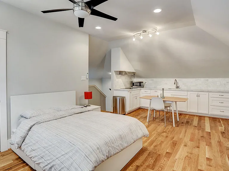5655 Locke Ln — Photo 39