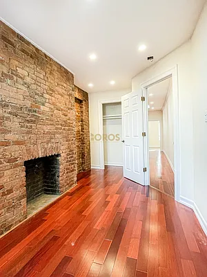 Rented by City Connections Realty | media 7