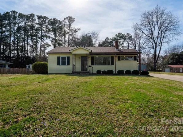 1909 Stokes Ferry Rd, Salisbury, NC 28146