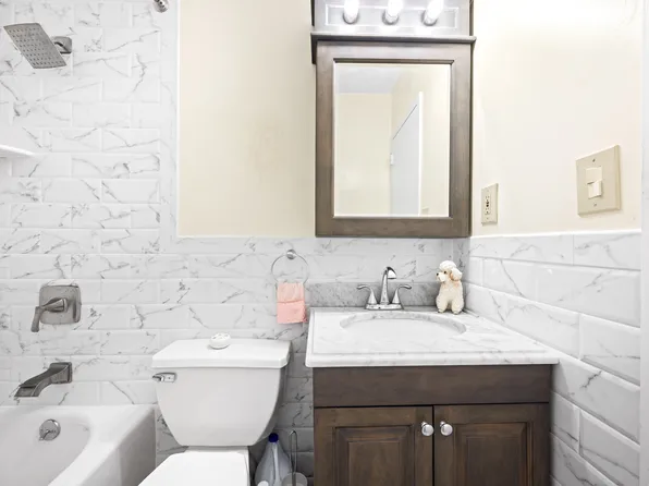 108-15 Sea View Avenue image 6 of 18