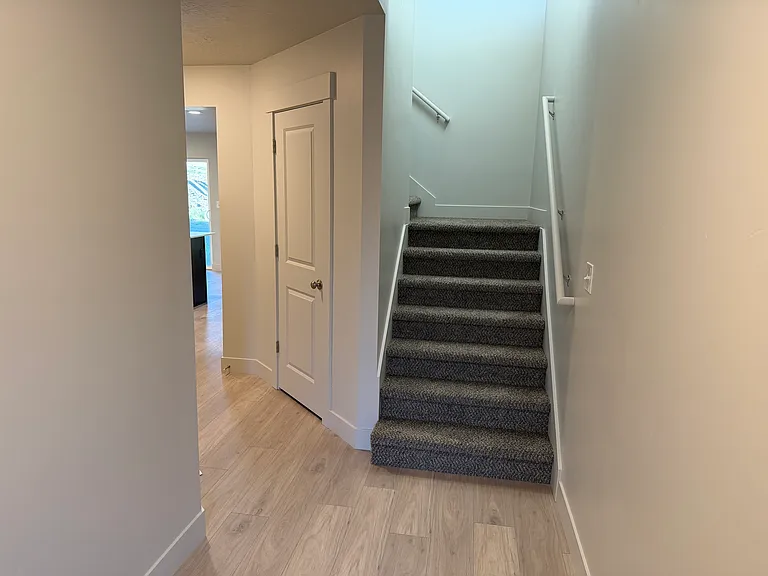 4013 S Woodland Ave — Photo 4