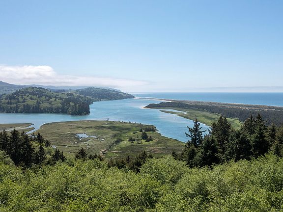 Aspen Pacific City 2