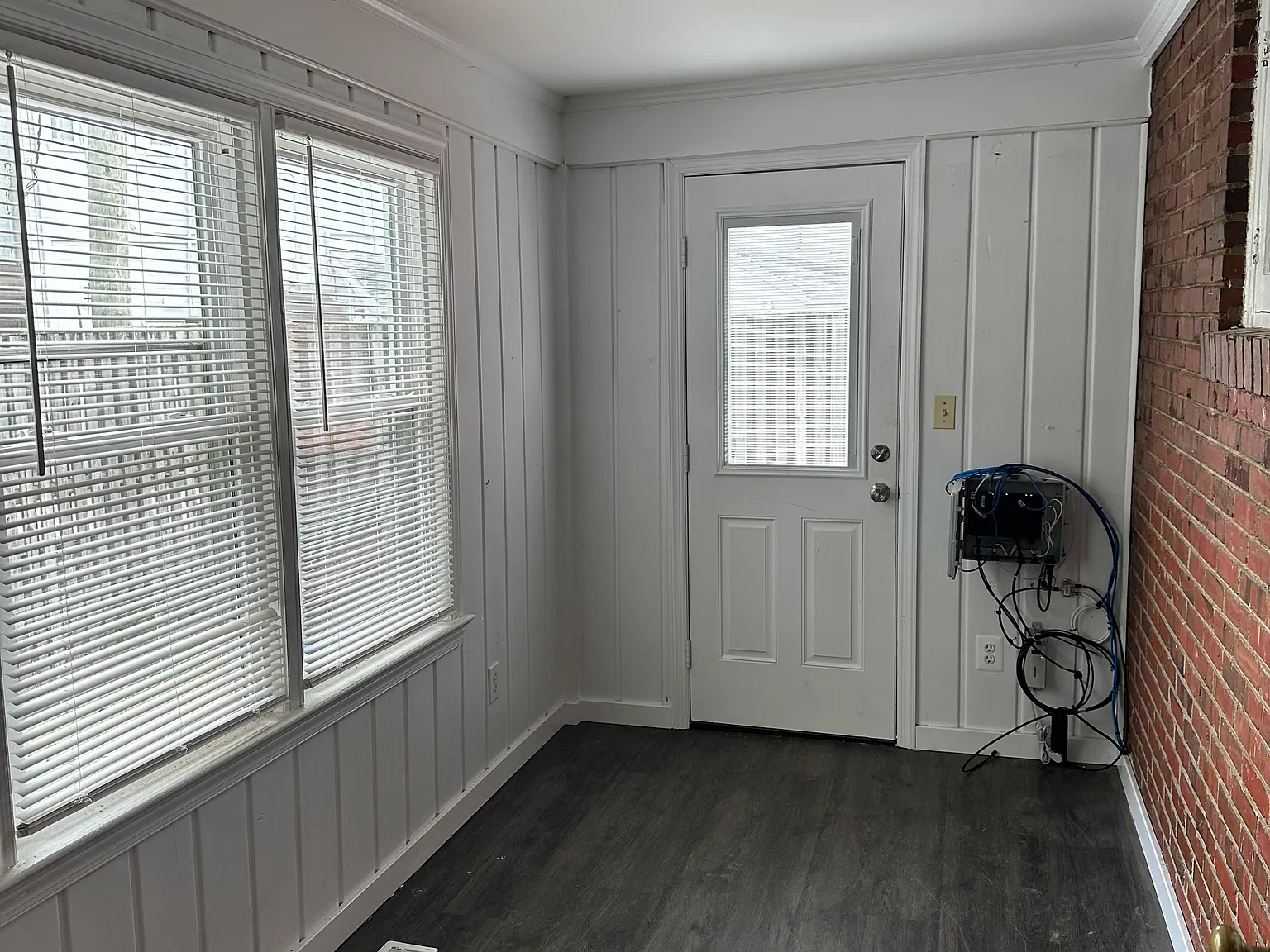 4 bed, 2310 sqft, $5,850 — Photo 4