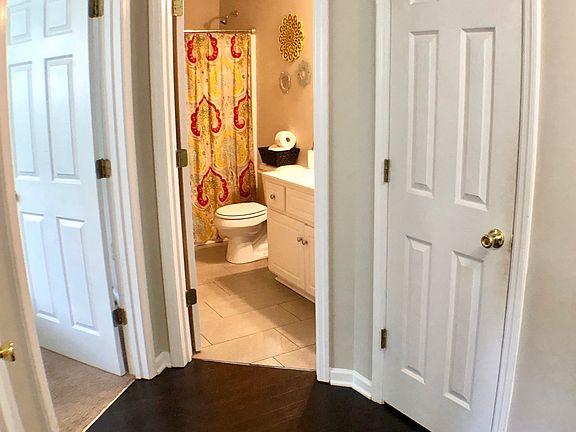 5th image of 1100 Woodberry Trl