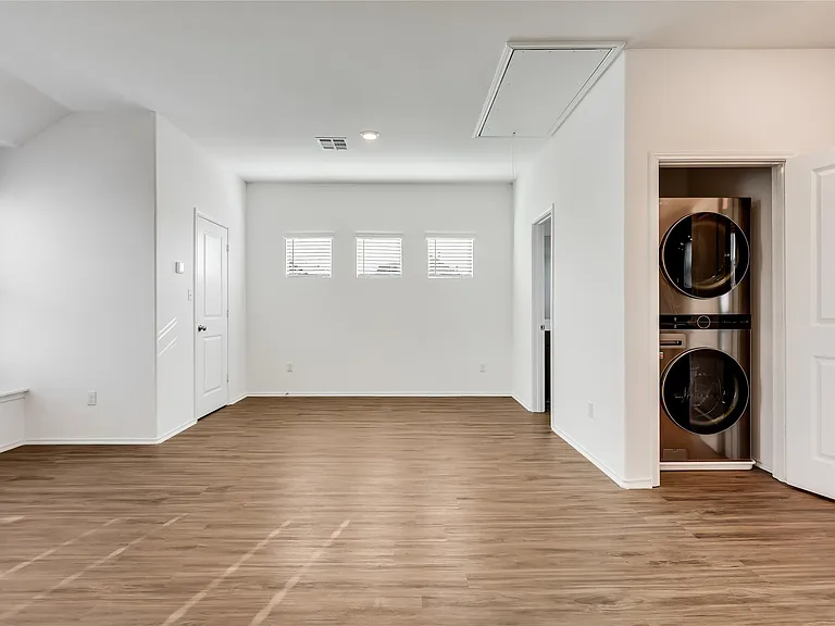 1545 Cobblecrest Ln — Photo 35