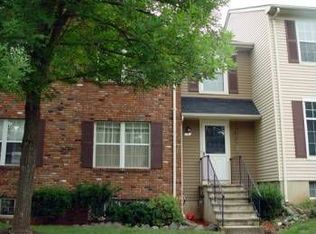 131 Selby Ct, Somerset, NJ 08873